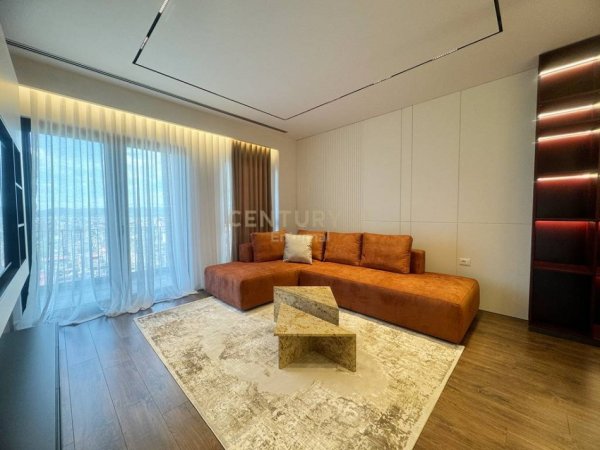 Tirane, jepet me qera apartament 3+1+Aneks+Ballkon Kati 14, 160 m² 2.500 € (Garden Building)