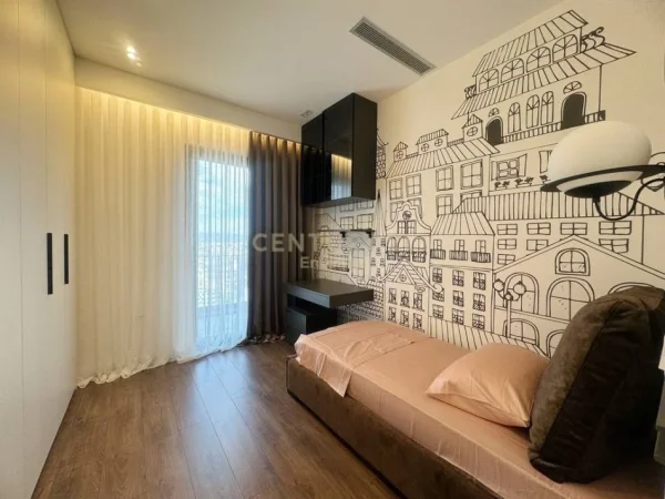 Tirane, jepet me qera apartament 3+1+Aneks+Ballkon Kati 14, 160 m² 2.500 € (Garden Building)