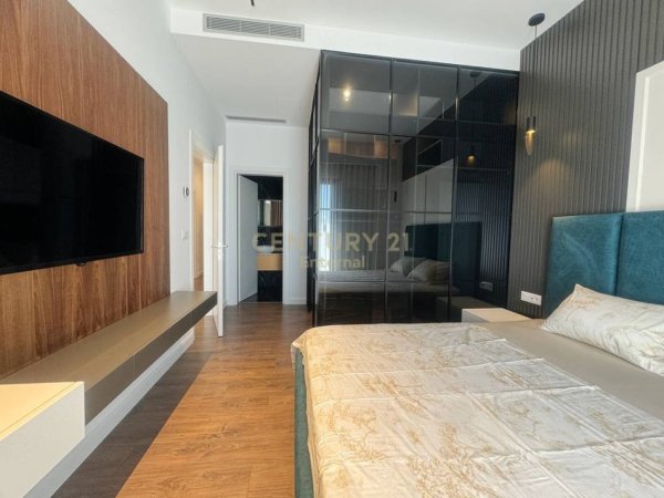 Tirane, jepet me qera apartament 3+1+Aneks+Ballkon Kati 14, 160 m² 2.500 € (Garden Building)