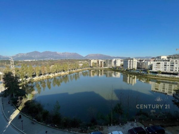 Tirane, jepet me qera apartament 2+1+Aneks+Ballkon Kati 4, 109 m² 900 € (Liqeni i Thate)