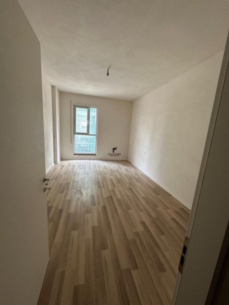 Tirane, jepet me qera apartament 2+1+Aneks+Ballkon Kati 1, 100 m² 500 € (DON BOSKO)