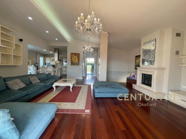 Tirane, jepet me qera Vile 2 Katshe Kati 2, 584 m² 3.150 € (Teg)
