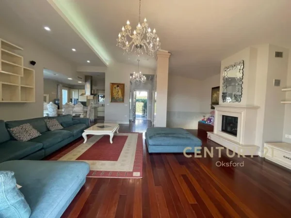 Tirane, jepet me qera Vile 2 Katshe Kati 2, 584 m² 3.150 € (Teg)