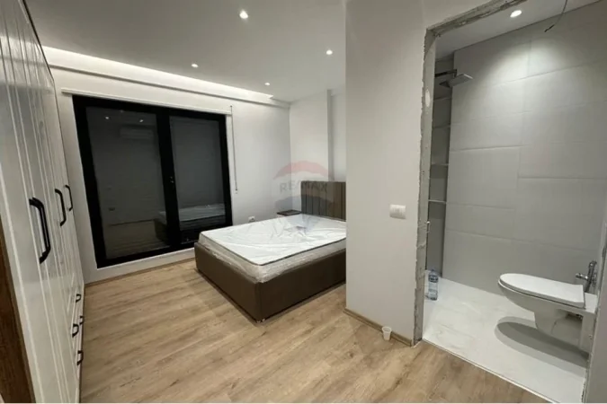 Tirane, shitet apartament 2+1+Ballkon , 92 m² 230.000 € 