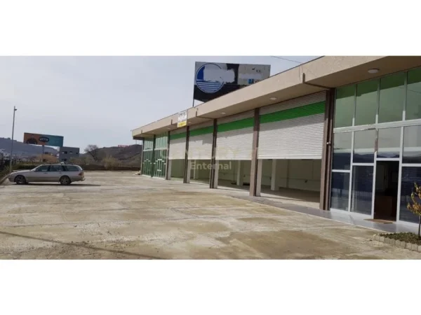 Tirane, shes ambjent biznesi , 2.626 m² 550.000 € (AUTOSTRADA TIRANE-DURRES)