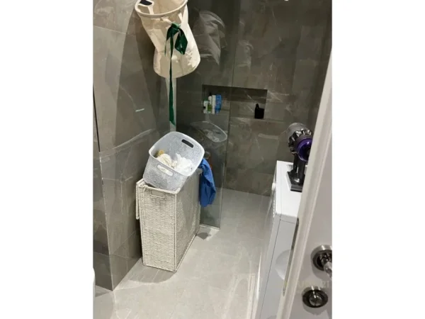 Tirane, jepet me qera apartament 3+1+Aneks+Ballkon Kati 2, 152 m² 1.200 € (Foleja e Gjelbër)