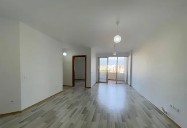 Tirane, shitet apartament 2+1 , 110 m² 135.000 € (Astir)