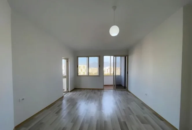 Tirane, shitet apartament 2+1 , 110 m² 135.000 € (Astir)