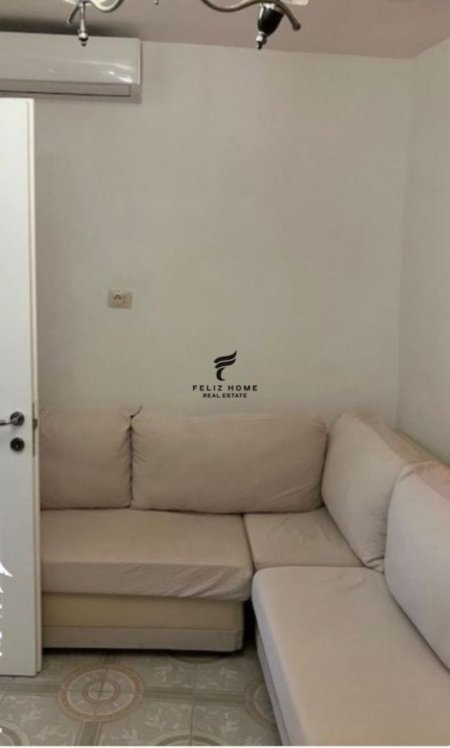 Tirane, jepet me qera apartament 1+1+Ballkon Kati 1, 70 m² 400 € (RRUGA E BARRIKADAVE)