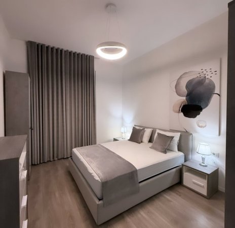 Tirane, jepet me qera apartament 1+1 , 78 m² 1.100 € (Delijorgji)