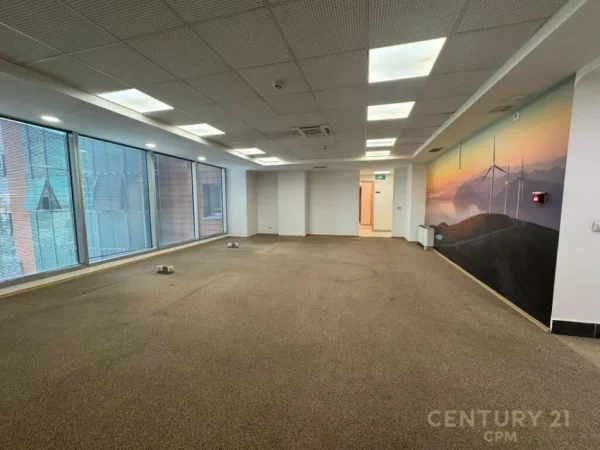 Tirane, jepet me qera zyre Kati 6, 658 m² 13.000 € (ETC)