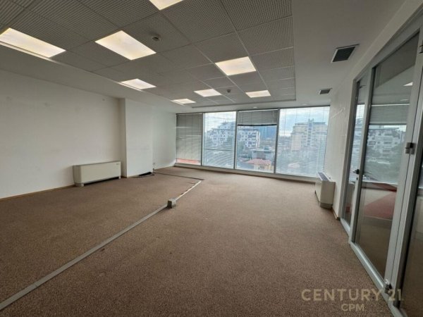 Tirane, jepet me qera zyre Kati 6, 658 m² 13.000 € (ETC)