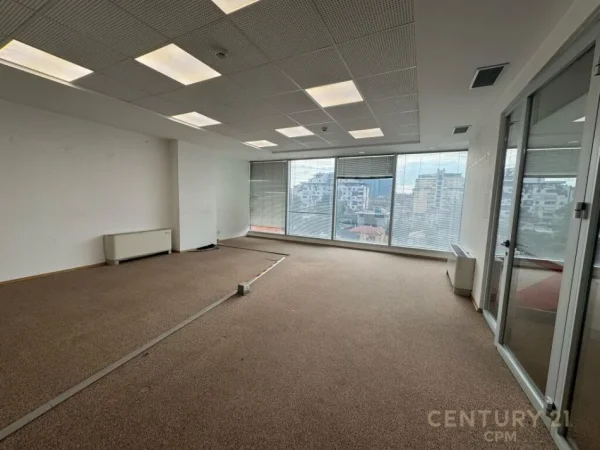 Tirane, jepet me qera zyre Kati 6, 658 m² 13.000 € (ETC)
