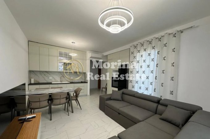 Tirane, jepet me qera apartament 1+1 Kati 9, 72 m² 600 € (Don Bosko)