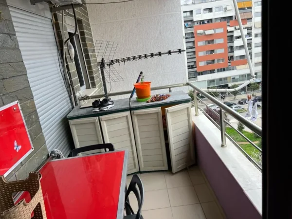Tirane, jap me qera apartament 2+1+Ballkon Kati 5, 100 m² (Astir, prane Eja Studio)