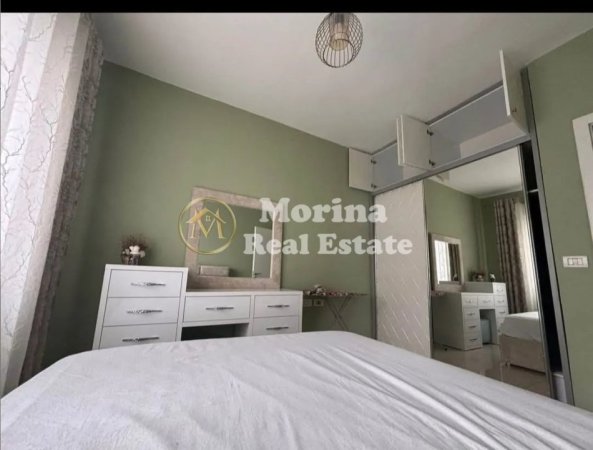 Tirane, jepet me qera apartament 2+1 Kati 4, 85 m² 350 € (Institut)