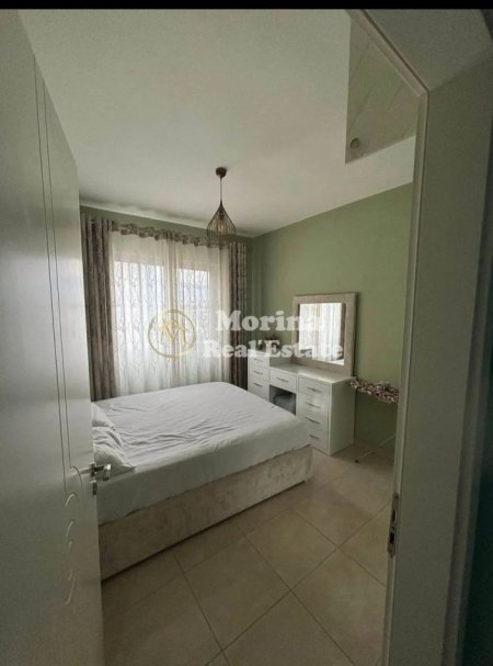Tirane, jepet me qera apartament 2+1 Kati 4, 85 m² 350 € (Institut)