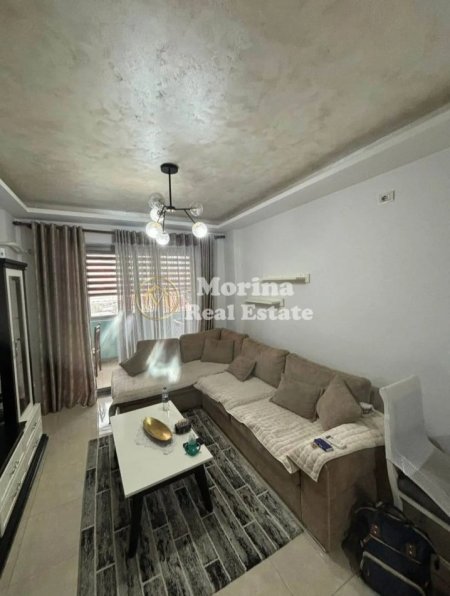 Tirane, jepet me qera apartament 2+1 Kati 4, 85 m² 350 € (Institut)