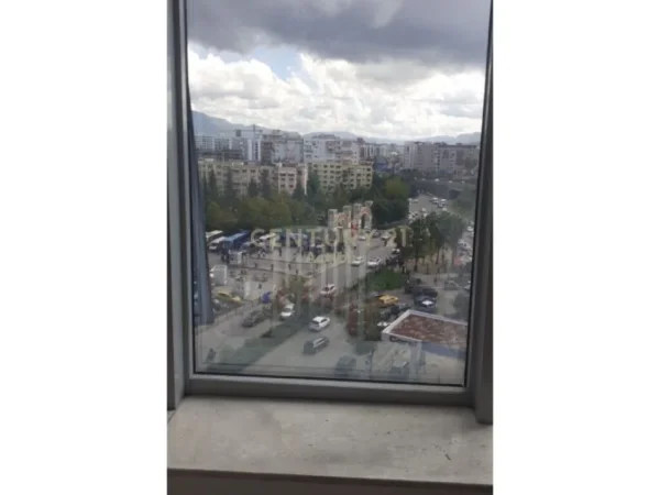 Tirane, shitet apartament Kati 6, 68 m² 96.000 € 