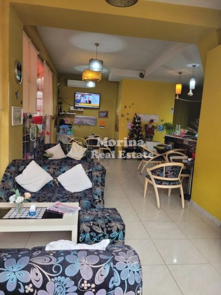 Tirane, shitet ambjent biznesi Kati 0, 66 m² 145.000 € (Stacioni i Trenit)