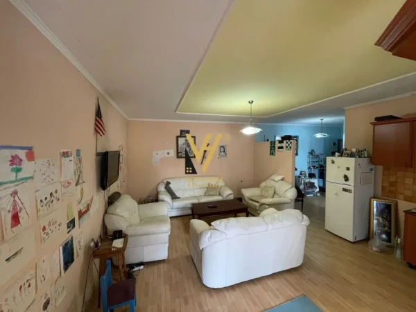 Tirane, shitet apartament 1+1+Ballkon Kati 4, 68 m² 175.000 € (STADIUMI DINAMO)