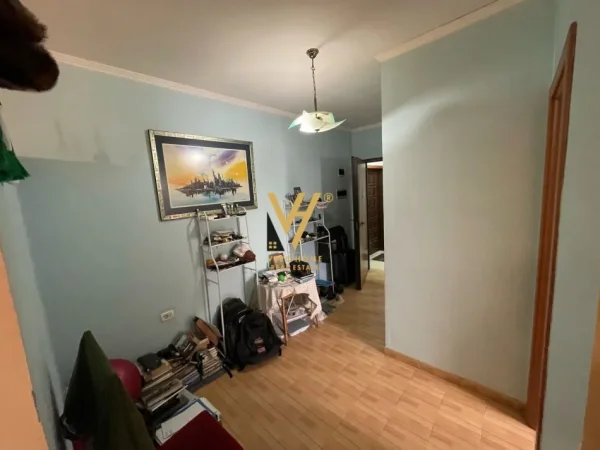 Tirane, shitet apartament 1+1+Ballkon Kati 4, 68 m² 175.000 € (STADIUMI DINAMO)