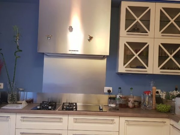 Tirane, jepet me qera apartament 3+1+Aneks+Ballkon Kati 3, 133 m² 1.200 € (kodra e diellit)