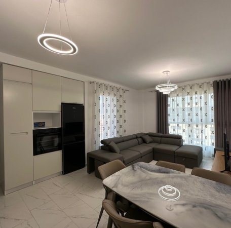 Tirane, jepet me qera apartament 1+1 Kati 9, 73 m² 600 € (Don Bosko)