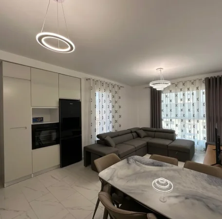 Tirane, jepet me qera apartament 1+1 Kati 9, 73 m² 600 € (Don Bosko)