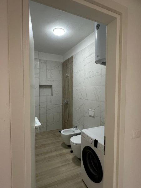 Tirane, jepet me qera apartament 1+1 Kati 9, 73 m² 600 € (Don Bosko)