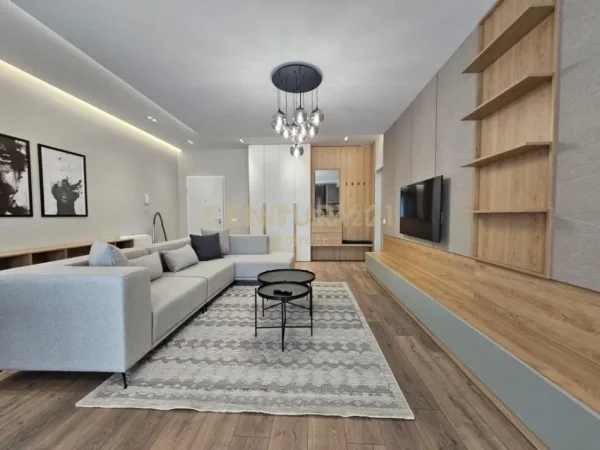 Tirane, jepet me qera apartament 3+1+Aneks+Ballkon Kati 1, 140 m² 1.500 € (KOPSHTI BOTANIK)