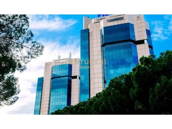 Tirane, jap me qera zyre , 125 m² 1.700 € (Ish Blloku)