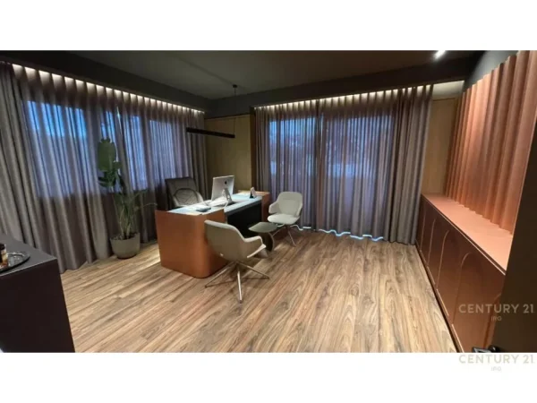 Tirane, jap me qera zyre , 107 m² 2.500 € (Rruga e Elbasanit)