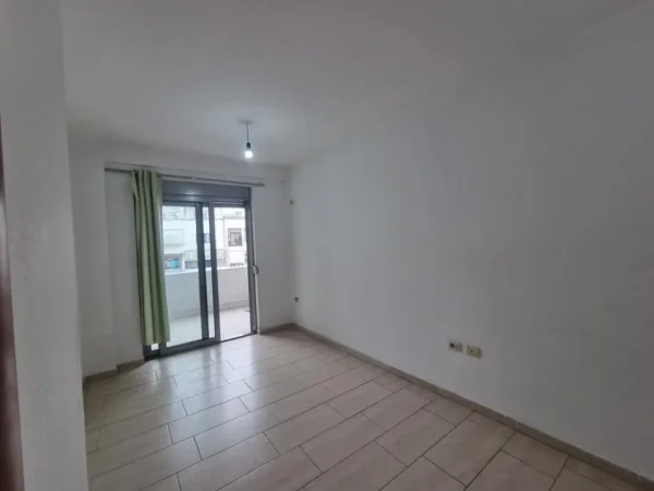 Tirane, shitet apartament 1+1+Aneks+Ballkon Kati 8, 64 m² 89.000 € (Misto Mame)