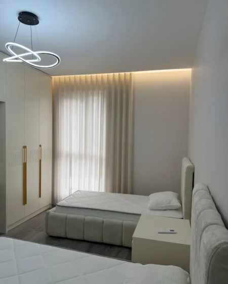 Tirane, jepet me qera apartament 2+1+2 Aneks+Ballkon Kati 8, 103 m² (Don bosko)