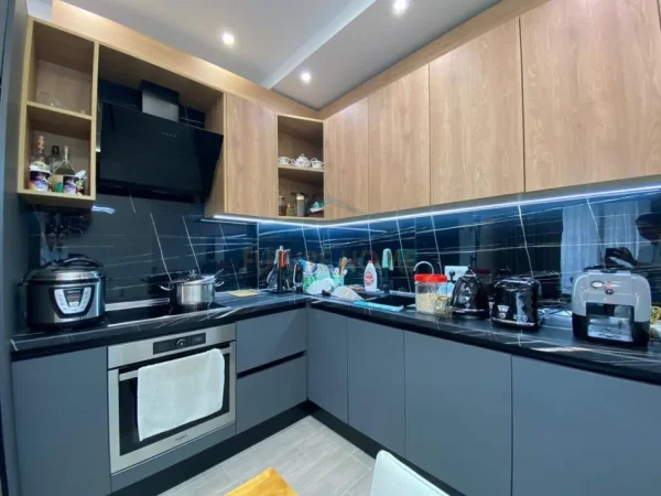 SHITET APARTAMENT 2+1 NE KINOSTUDIO