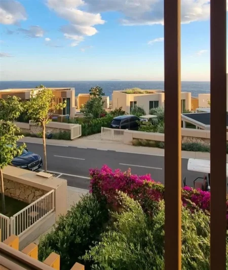 Himare, shitet apartament 2+1+Ballkon Kati 1, 115 m² 800.000 € (Green Coast Palase)