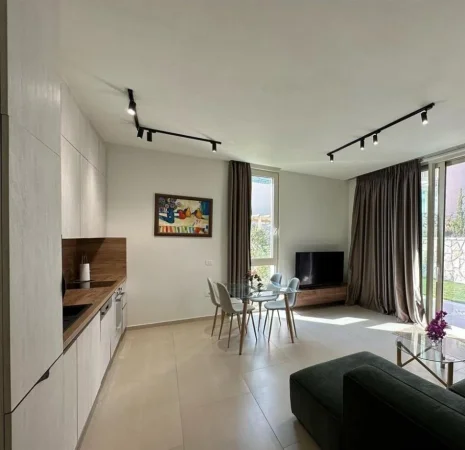 Himare, shitet apartament 2+1+Ballkon Kati 1, 115 m² 800.000 € (Green Coast Palase)