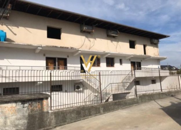 Tirane, shitet ambjent biznesi Kati 0, 1.500 m² 1.500.000 € (KAMEZ)