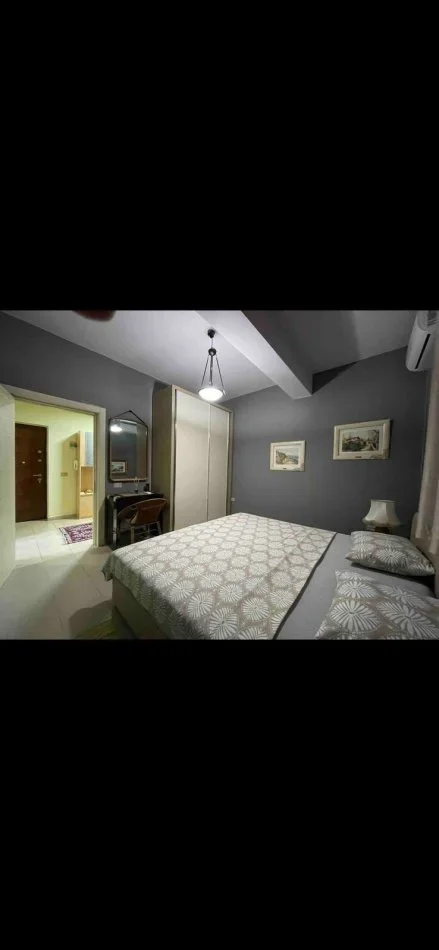 Tirane, jepet me qera apartament 2+1+Ballkon , 86 m² 550 € (Bulevardi Zogu i Pare)