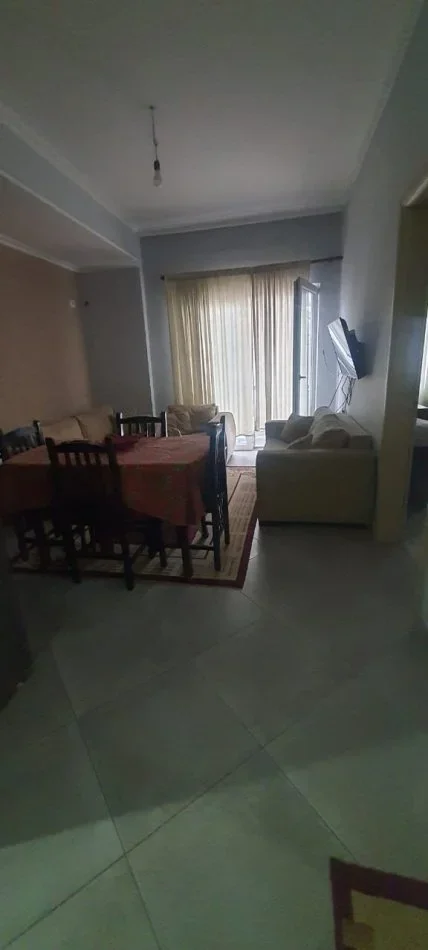 Tirane, jepet me qera apartament 1+1 Kati 4, 60 m² 300 € (FRESK,PRANE ANNA MARKET.)