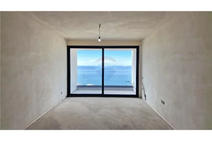 Vlore, shitet apartament 2+1+Ballkon Kati 3, 102 m² (Aleksander Moisiu)