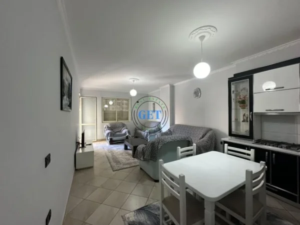 Durres, jepet me qera apartament 1+1 Kati 2, 80 m² 80 € (Qira, Apartament 1+1, Plazh , Durres.)