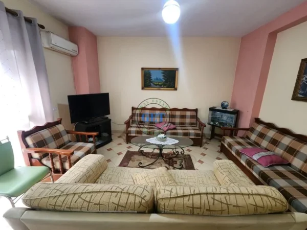 Durres, jepet me qera apartament 1+1 Kati 2, 55 m² 350 € (Plazh, Durres)
