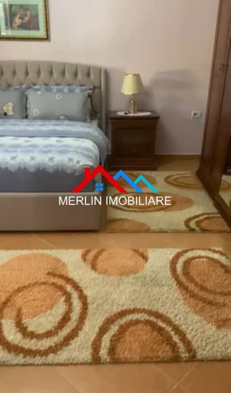 Tirane, jepet me qera apartament duplex 3+1+Ballkon Kati 3, 120 m² 700 € (Rruga Gjin Gjergji,SELITE)