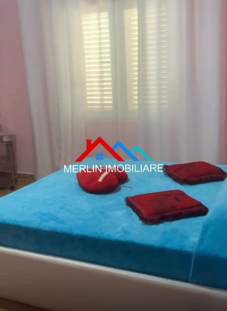 Tirane, jepet me qera apartament duplex 3+1+Ballkon Kati 3, 120 m² 700 € (Rruga Gjin Gjergji,SELITE)