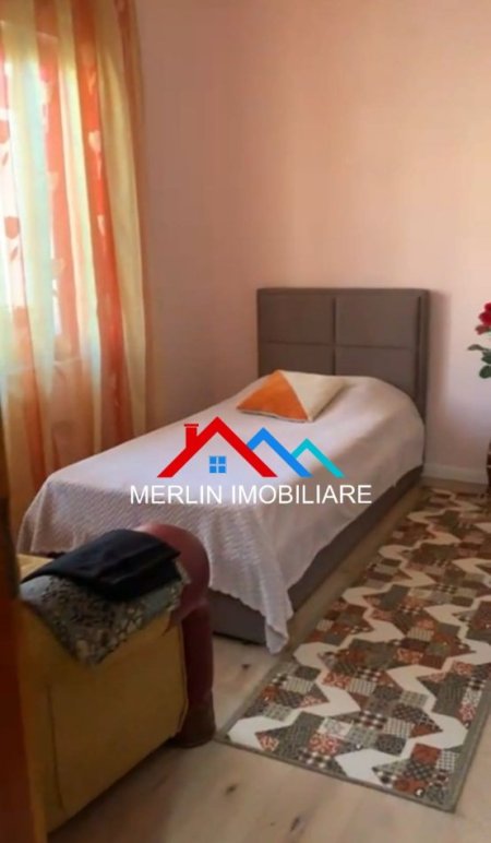 Tirane, jepet me qera apartament duplex 3+1+Ballkon Kati 3, 120 m² 700 € (Rruga Gjin Gjergji,SELITE)