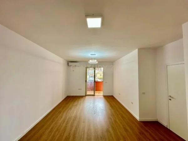 Tirane, shitet apartament 1+1+Aneks+Ballkon Kati 1, 71 m² 98.000 € (Neom110066)