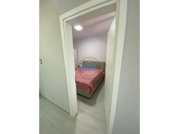 Durres, jepet me qera apartament 2+1+Ballkon Kati 2, 450 € (Ish URT, Durrës)