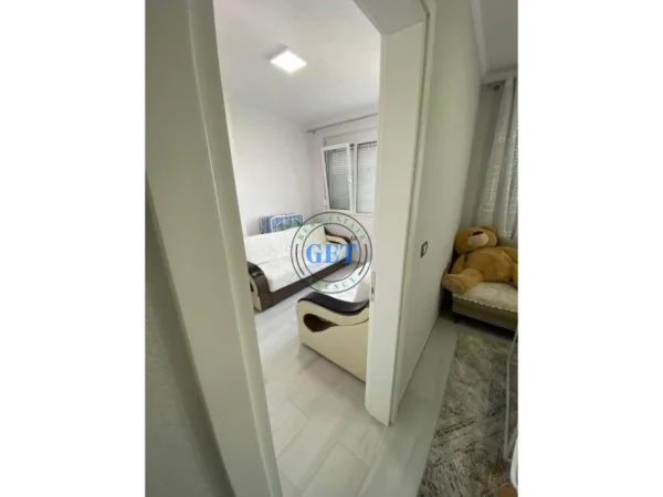 Durres, jepet me qera apartament 2+1+Ballkon Kati 2, 450 € (Ish URT, Durrës)